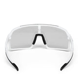 Gafas de ciclismo ES16 Enzo. Negro con lente fotocromática.